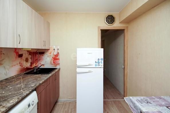 
   Продам 1-комнатную, 32 м², Ермолаева ул, 5

. Фото 3.