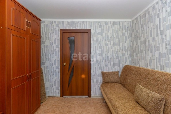 
   Продам 3-комнатную, 51 м², Изюмовская ул, 8

. Фото 2.