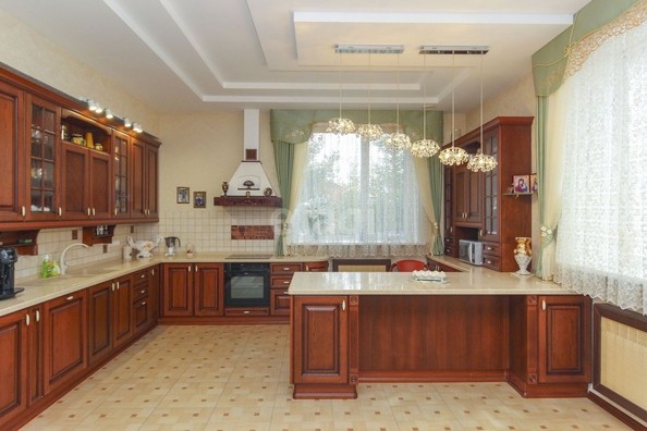 
   Продам дом, 460 м², Омск

. Фото 15.