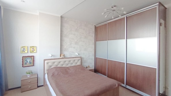 
   Продам 3-комнатную, 89.2 м², Кемеровская ул, 26

. Фото 16.