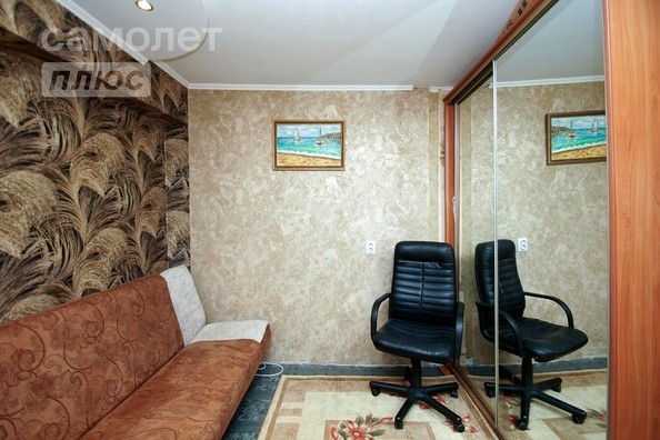 
   Продам 4-комнатную, 60 м², Ермолаева ул, 10

. Фото 12.