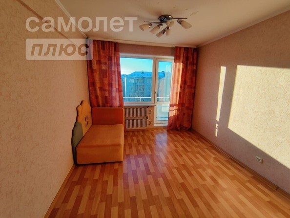 
   Продам 2-комнатную, 53 м², Рокоссовского ул, 14/1

. Фото 2.