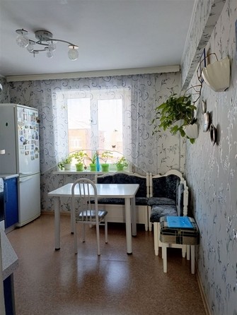 
   Продам 3-комнатную, 69.7 м², Романенко ул, 16А

. Фото 6.