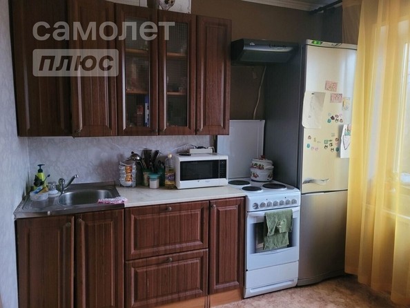 
   Продам 2-комнатную, 53 м², Кузнецова ул, 12

. Фото 4.