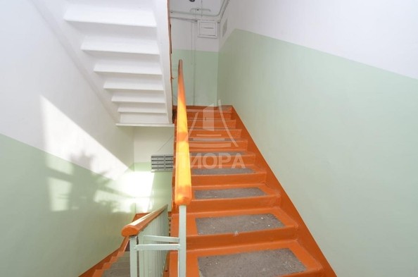
   Продам 2-комнатную, 40 м², Ленинградская пл, 1

. Фото 15.