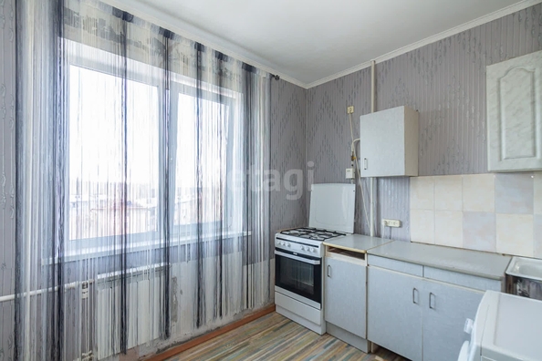 
   Продам 1-комнатную, 37 м², Малиновского ул, 6/1

. Фото 4.