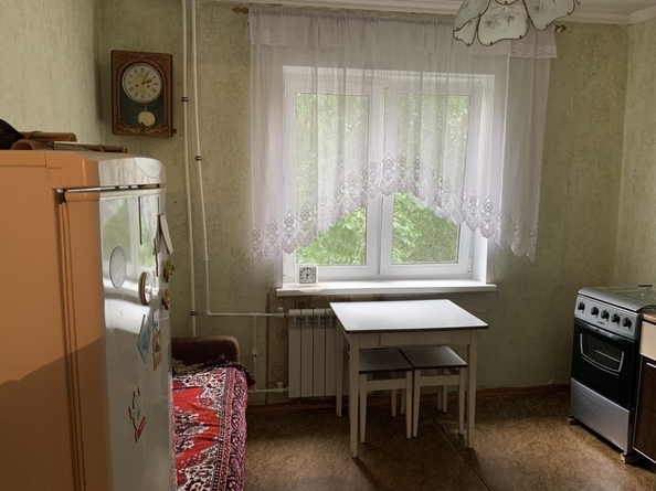 
   Продам 1-комнатную, 36.9 м², Лукашевича ул, 2б

. Фото 1.