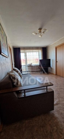 
   Продам 2-комнатную, 43 м², Петухова б-р

. Фото 3.