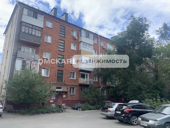 
   Продам 2-комнатную, 42.6 м², Иртышская Набережная ул, 48

. Фото 2.