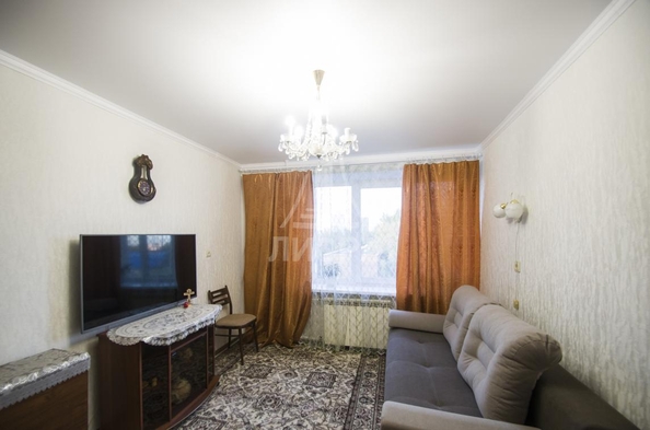 
   Продам 3-комнатную, 44 м², Марка Никифорова ул, 3

. Фото 10.