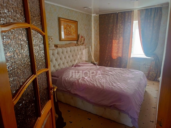 
   Продам коттедж, 219.3 м², Омск

. Фото 12.