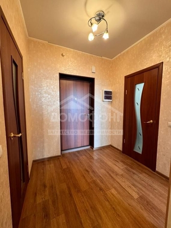 
   Продам 1-комнатную, 39 м², Сергея Тюленина ул, 18

. Фото 4.