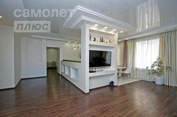 
   Продам 3-комнатную, 119.6 м², Тютчева ул, 6

. Фото 3.