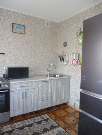 
   Продам 3-комнатную, 49 м², Багратиона ул, 82А

. Фото 2.