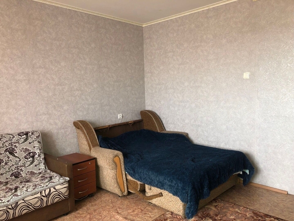 
   Продам 1-комнатную, 43 м², Тарская ул, 261к1

. Фото 1.