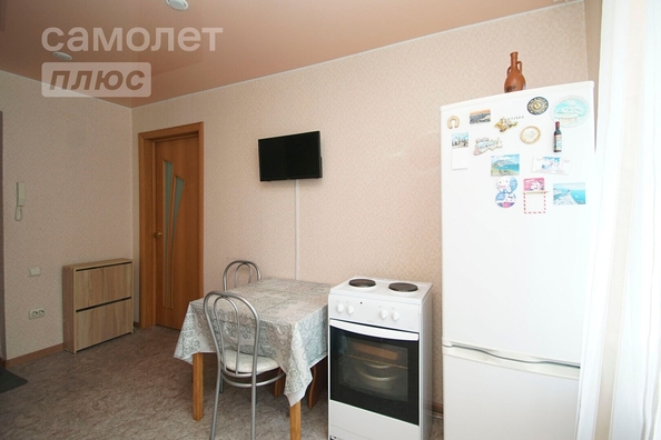 
   Продам 1-комнатную, 30 м², Химиков ул, 22А

. Фото 2.