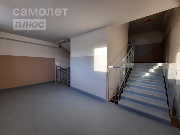 
   Продам 1-комнатную, 41.9 м², Малиновского ул, 18к1

. Фото 2.