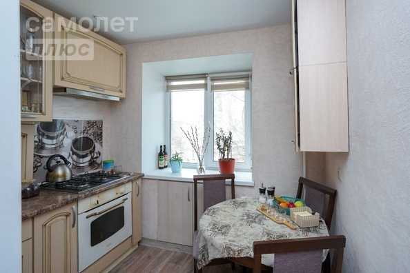 
   Продам 2-комнатную, 42 м², Молодогвардейская ул, 11

. Фото 5.