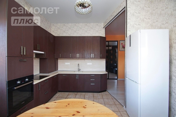 
   Продам 2-комнатную, 66 м², Кольцевая 2-я ул, 13к3

. Фото 1.