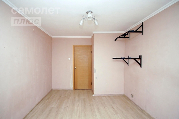 
   Продам 3-комнатную, 62 м², Лермонтова ул, 128

. Фото 1.