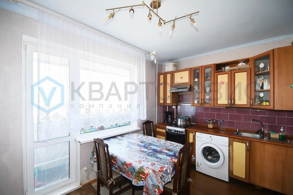 
   Продам 4-комнатную, 94.2 м², Батумская ул, 41/1

. Фото 3.