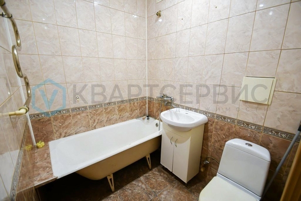 
   Продам 1-комнатную, 30.4 м², 8 Марта ул, 4

. Фото 3.