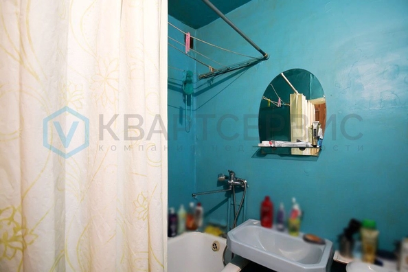 
   Продам 1-комнатную, 29.8 м², Молодова ул, 8

. Фото 3.