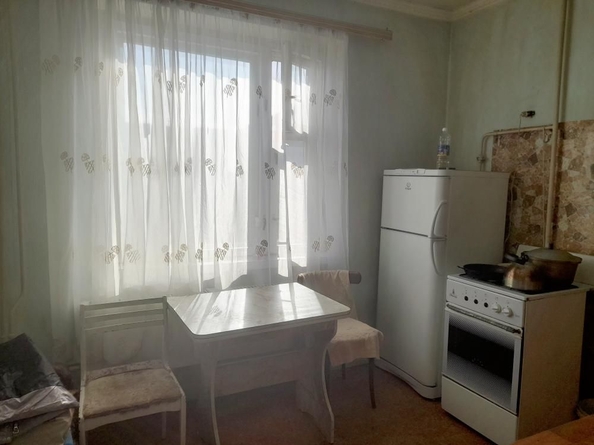 
   Продам 1-комнатную, 37 м², 70 лет Октября ул, 14/2

. Фото 6.