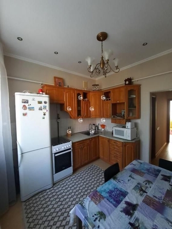 
   Продам 3-комнатную, 70 м², Масленникова ул, 177

. Фото 9.