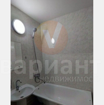 
   Продам 1-комнатную, 29 м², Светловская ул, 10

. Фото 3.