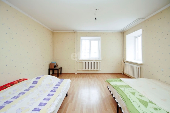 
   Продам 3-комнатную, 123.8 м², 5 Армии ул, 10

. Фото 2.