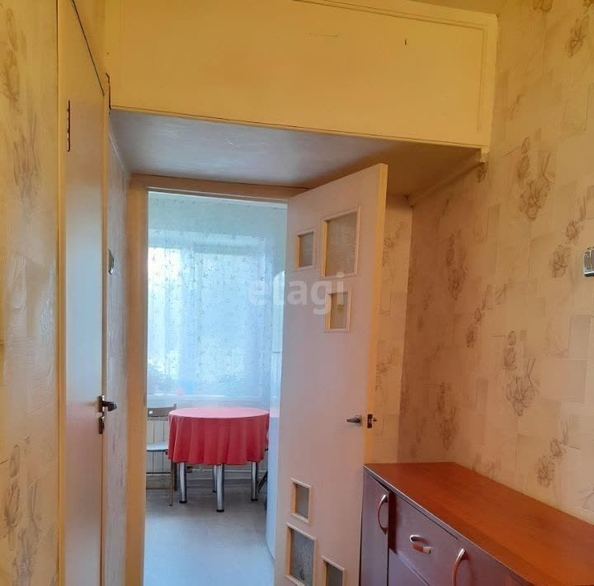 
   Продам 1-комнатную, 33.6 м², Средняя ул, 5/1

. Фото 5.