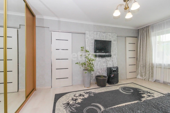 
   Продам 3-комнатную, 60 м², Лукашевича ул, 11Б

. Фото 5.