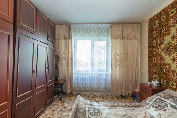 
   Продам 2-комнатную, 52.9 м², Химиков ул, 12

. Фото 4.