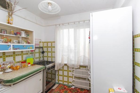 
   Продам 3-комнатную, 49.2 м², Взлетная ул, 3Б

. Фото 3.