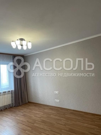 
   Продам 2-комнатную, 51.8 м², Декабристов ул, 147

. Фото 2.