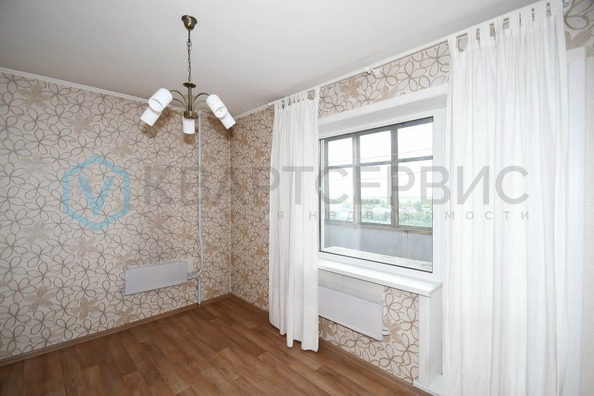 
   Продам 4-комнатную, 81.3 м², Конева ул, 34

. Фото 3.