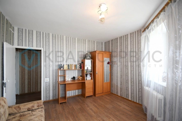 
   Продам 3-комнатную, 96 м², Линия 9-я ул, 193

. Фото 3.