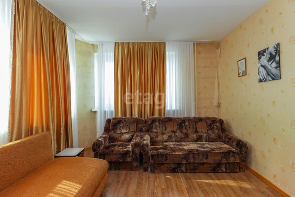 
   Продам 2-комнатную, 53 м², 

. Фото 3.