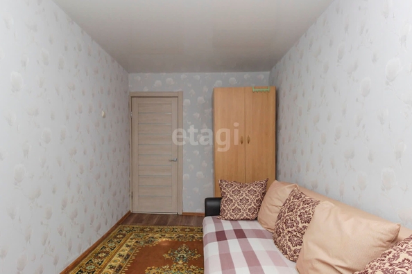 
   Продам 3-комнатную, 59 м², Комкова ул, 1Б

. Фото 2.