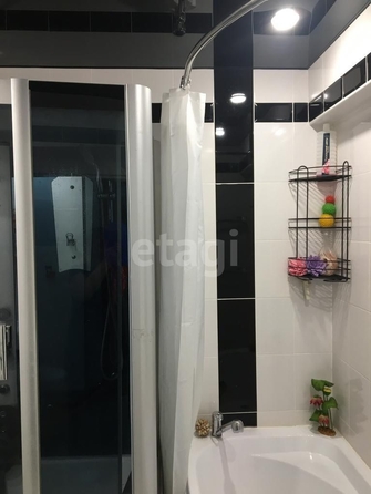 
   Продам 3-комнатную, 60 м², Энтузиастов пер, 23А

. Фото 2.