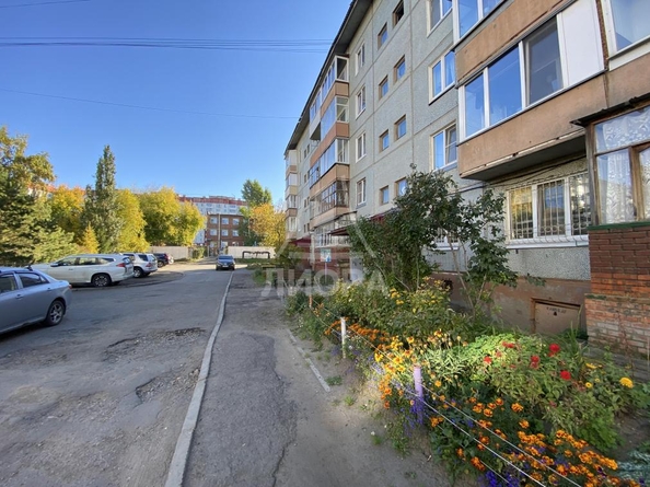 
   Продам 2-комнатную, 52 м², Омская ул, 77

. Фото 1.