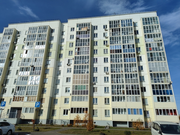 
   Продам студию, 33 м², Малиновского ул, 23

. Фото 1.