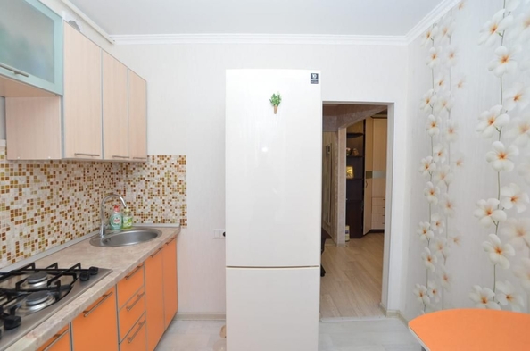 
   Продам 2-комнатную, 40 м², Ленинградская 1-я ул, 1

. Фото 9.