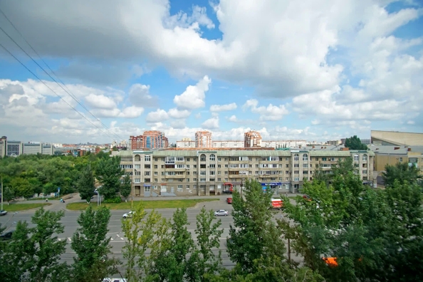 
   Продам 3-комнатную, 59.4 м², Масленникова ул, 60

. Фото 1.