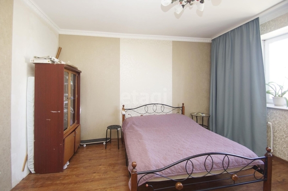 
   Продам 3-комнатную, 97.3 м², 1 Мая ул, 1/1

. Фото 3.