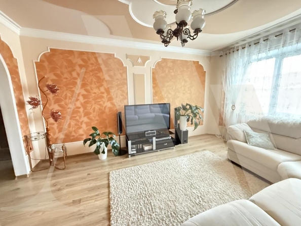 
   Продам 3-комнатную, 65 м², 70 лет Октября ул, 10

. Фото 3.