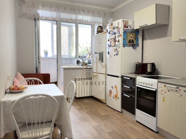 
   Продам 1-комнатную, 42 м², Туполева ул, 6к1

. Фото 3.