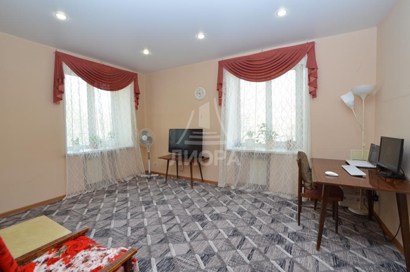 
   Продам 3-комнатную, 66.7 м², Серова ул, 12

. Фото 1.