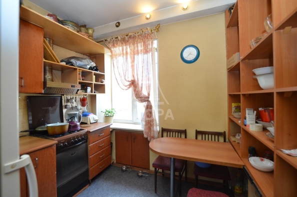 
   Продам 3-комнатную, 66.7 м², Серова ул, 12

. Фото 2.